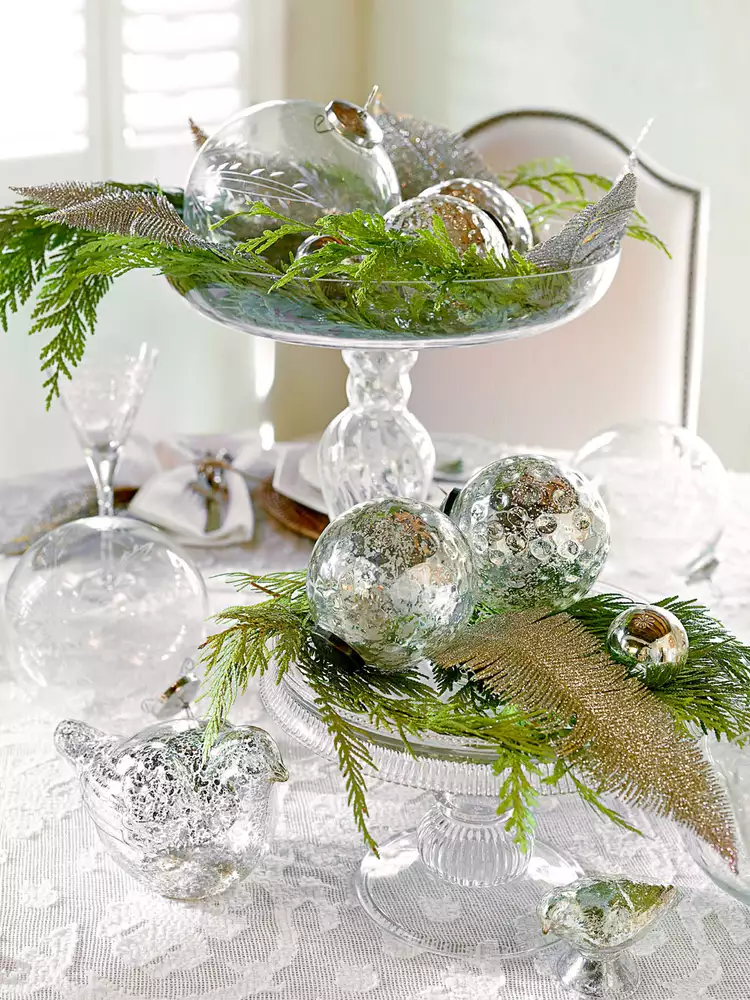 Elegant Christmas Centerpieces: Creating Unforgettable Holiday Tables