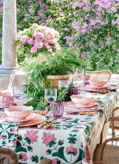 39+ Garden Party Tablescape Ideas
